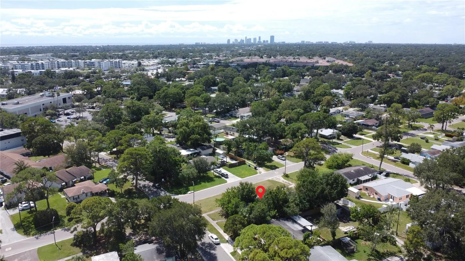 200 SW MADISON CIR N