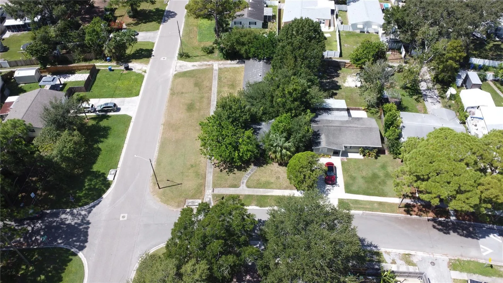 200 SW MADISON CIR N
