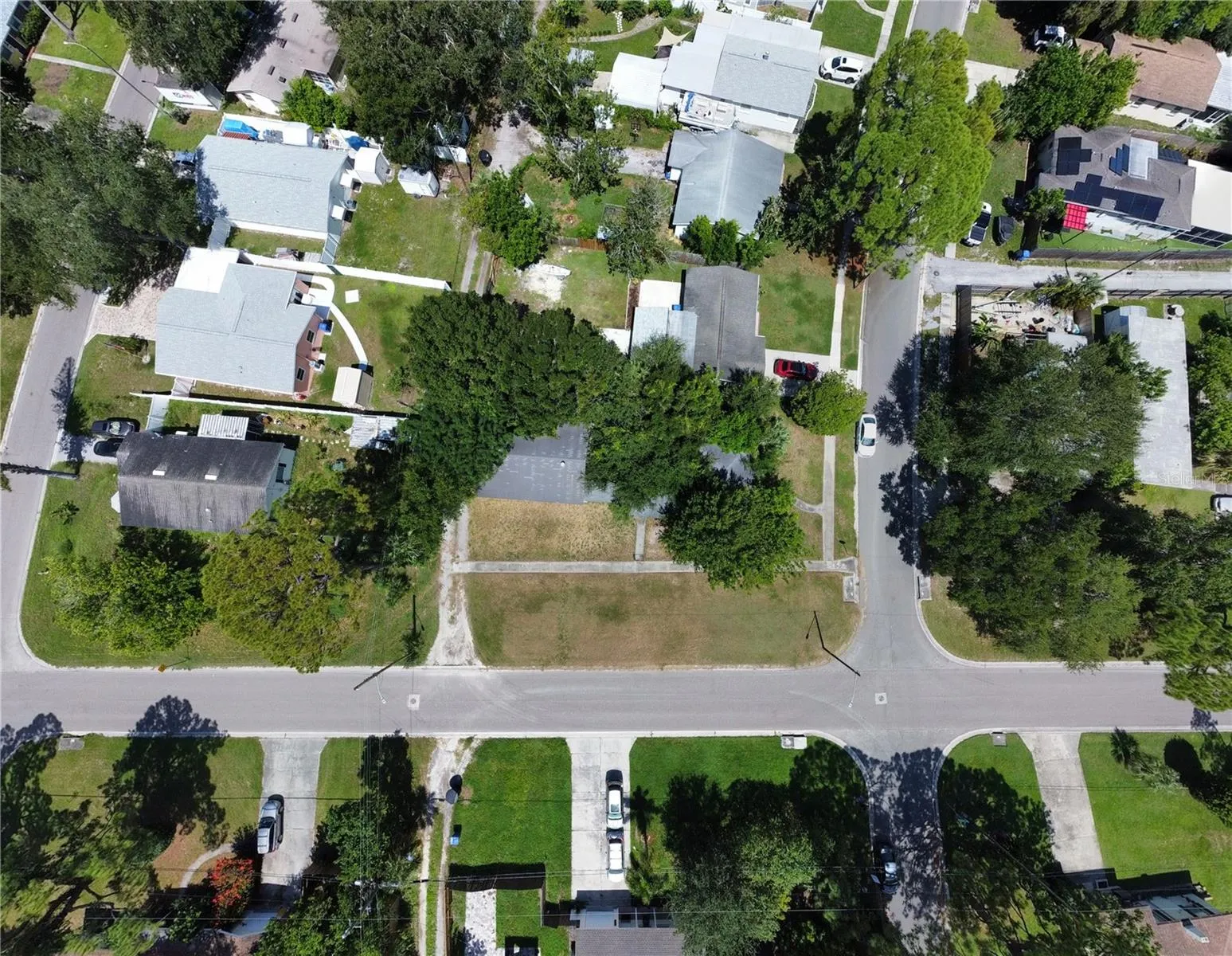 200 SW MADISON CIR N