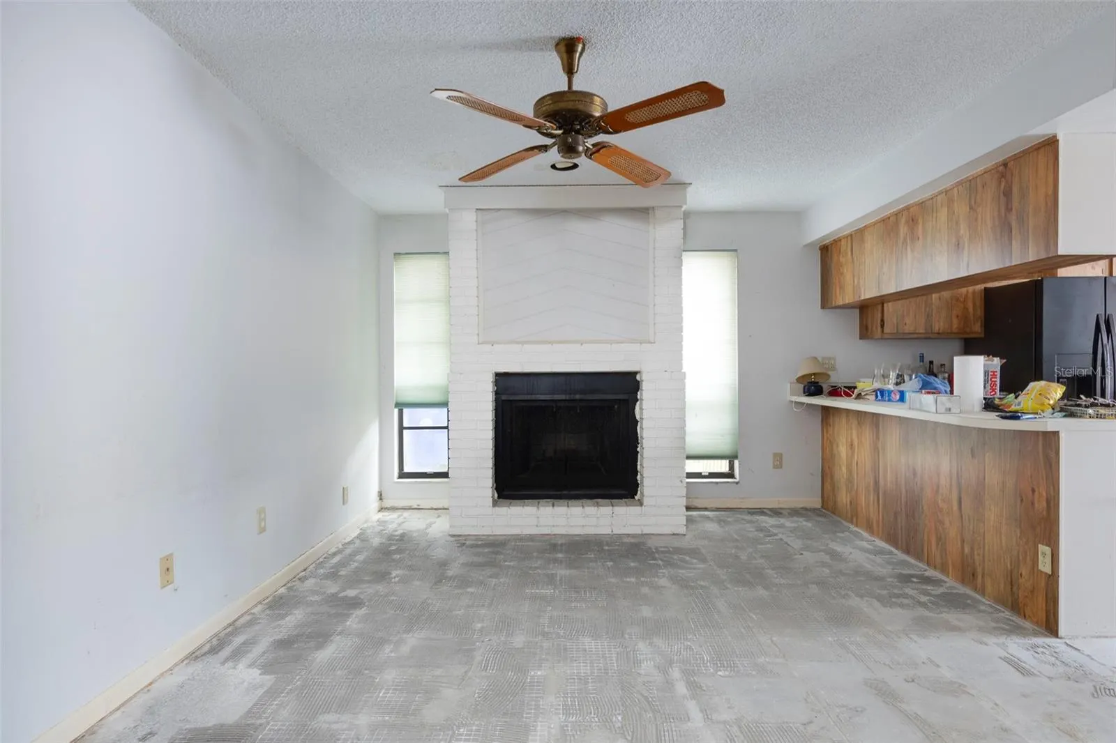 1555 FIFE CT