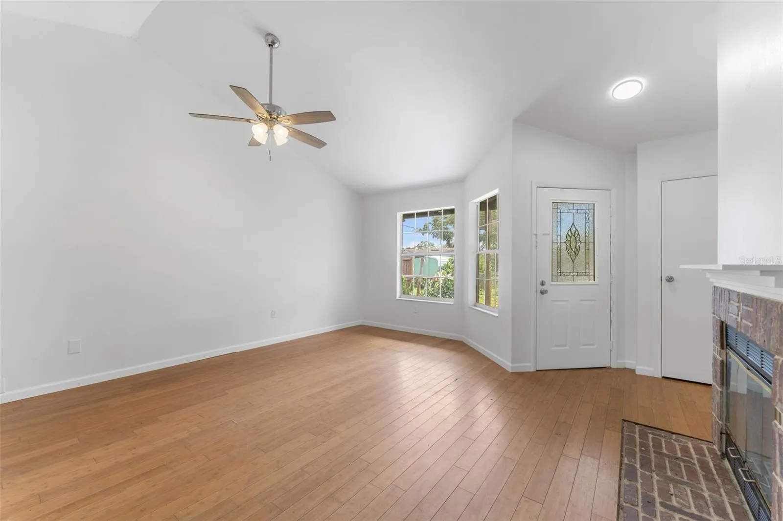 2313 PALM AVE