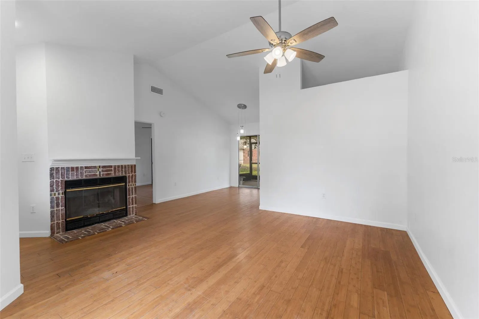 2313 PALM AVE
