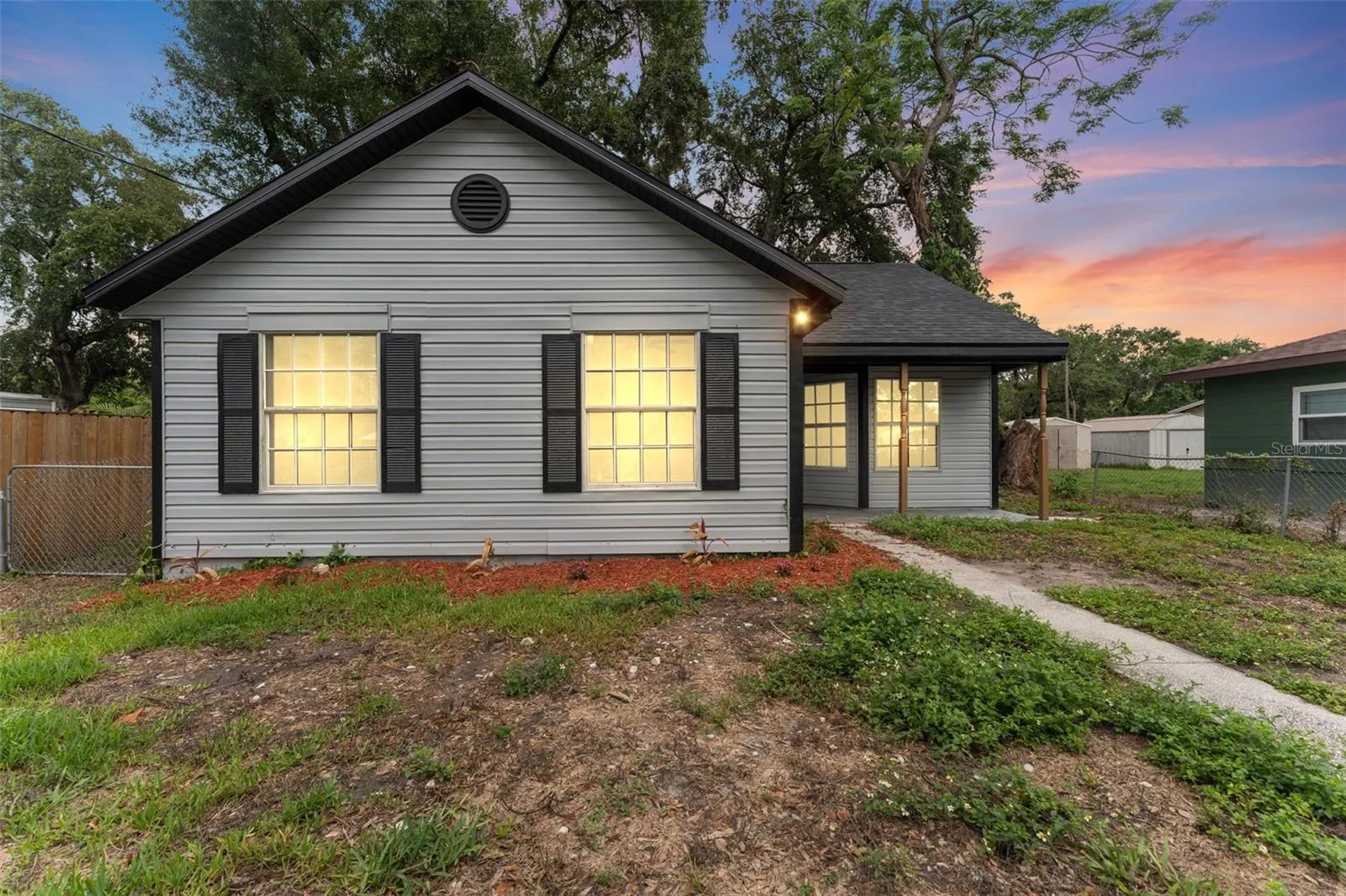 2313 PALM AVE