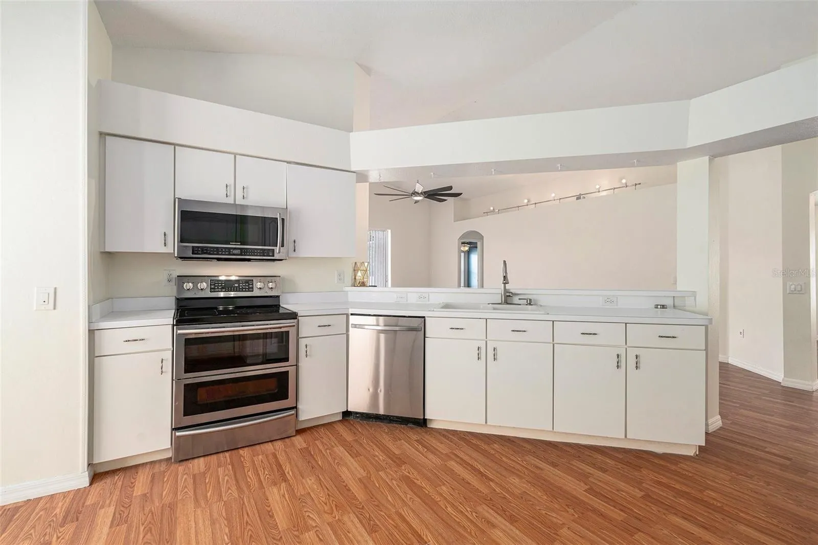 31050 CHATTERLY DR