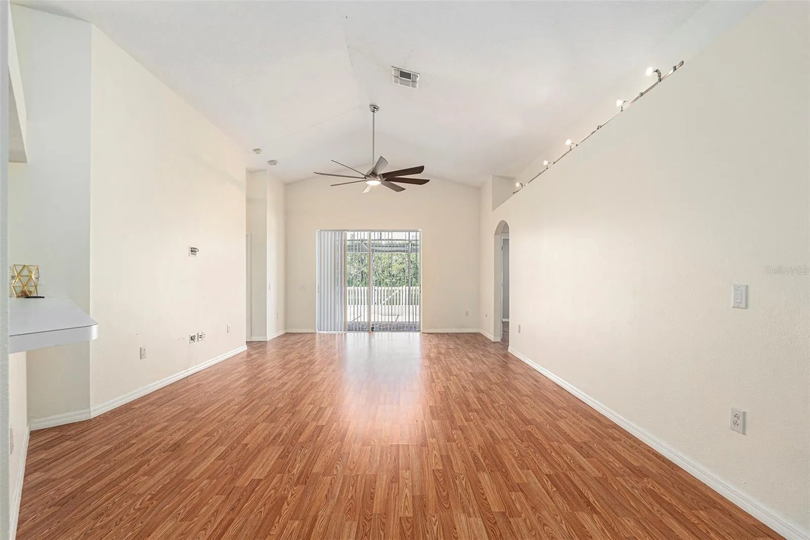 31050 CHATTERLY DR