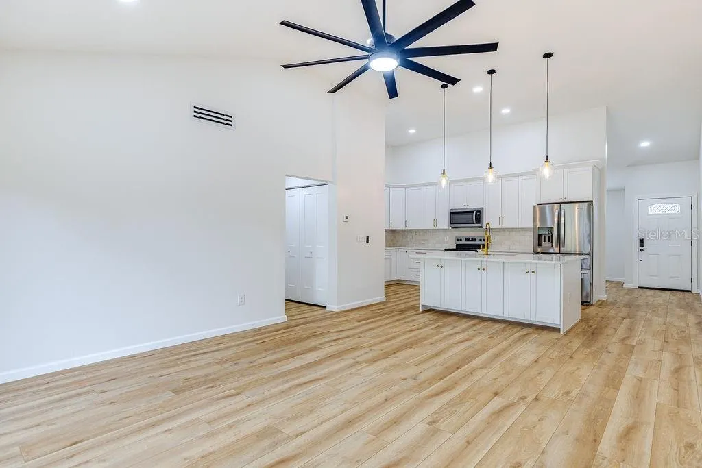 3312 FOX LAKE DR