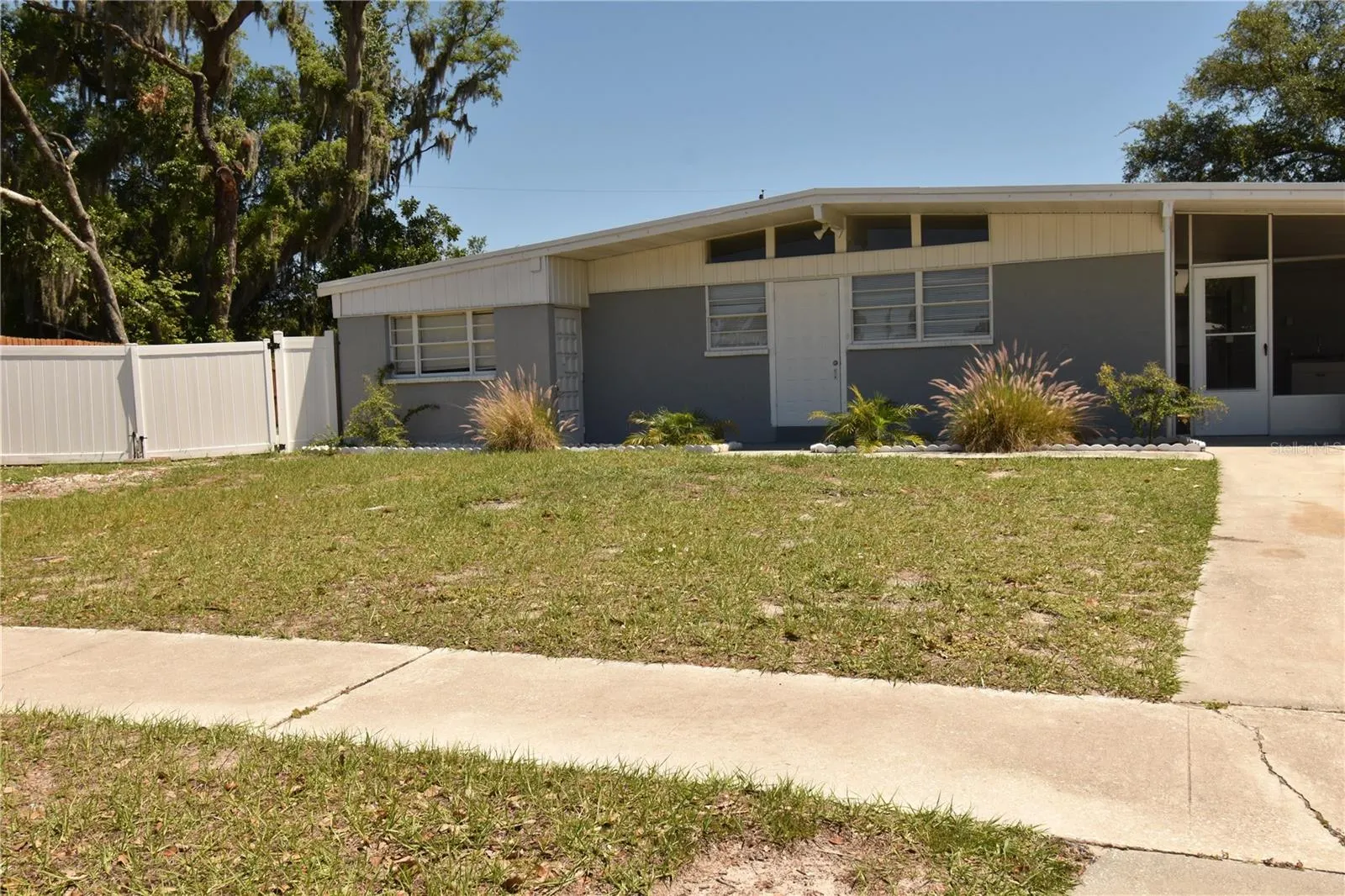 1103 TEAKWOOD AVE