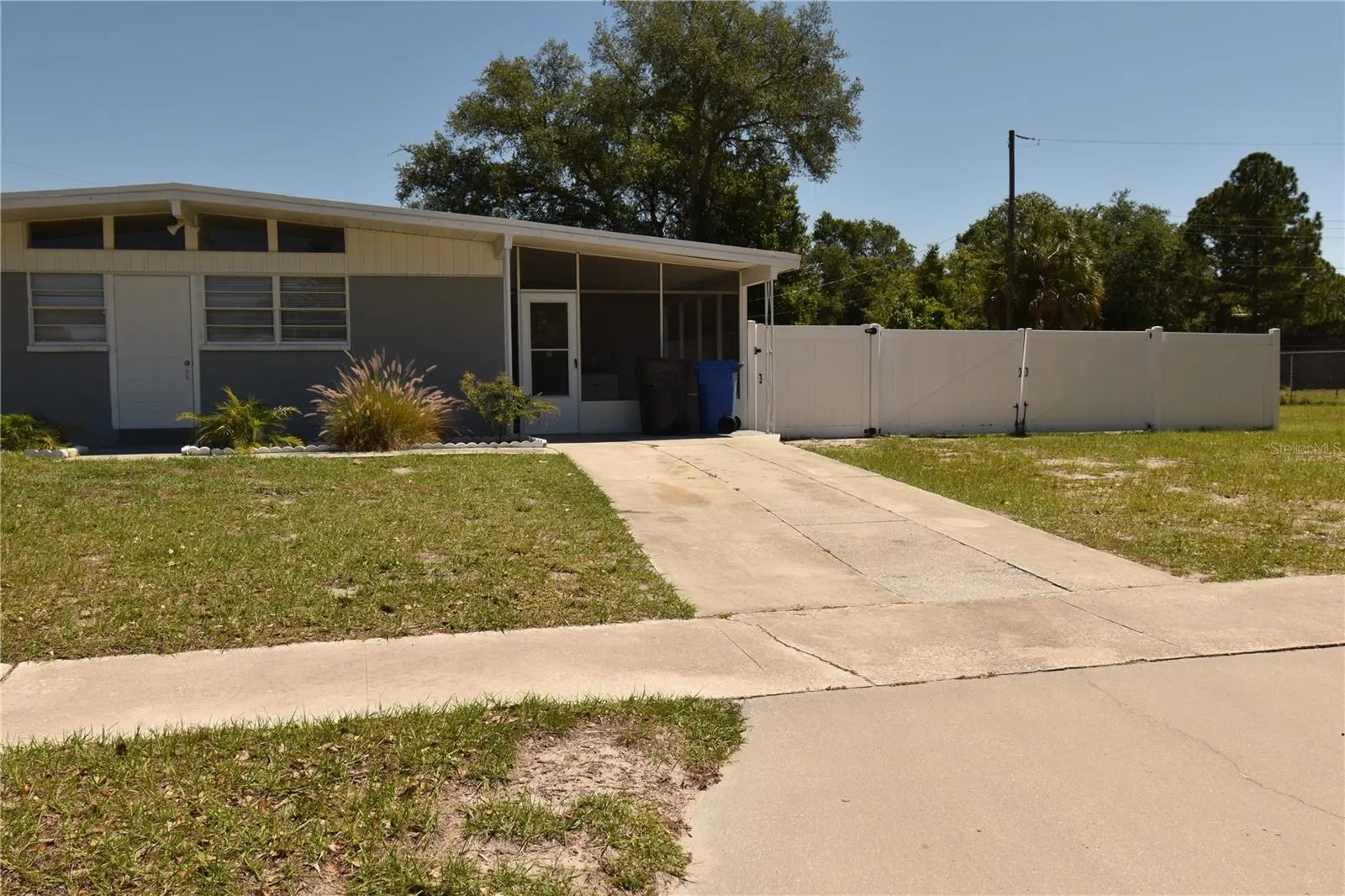 1103 TEAKWOOD AVE