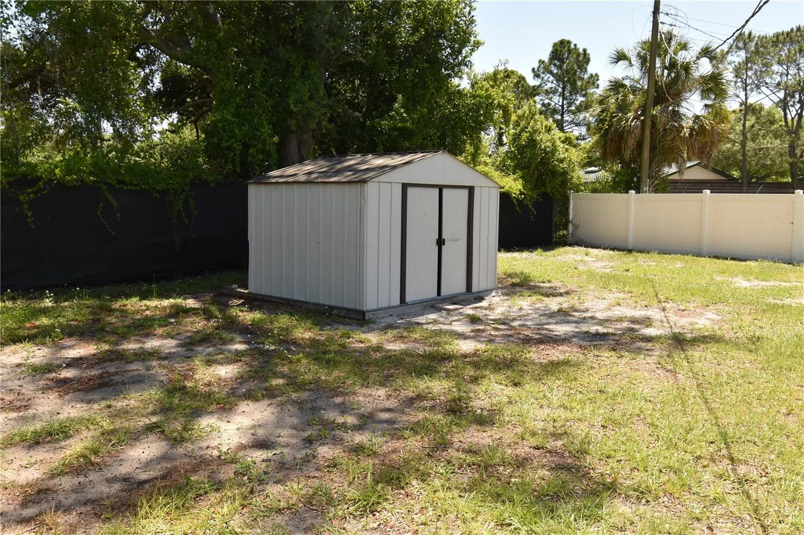 1103 TEAKWOOD AVE