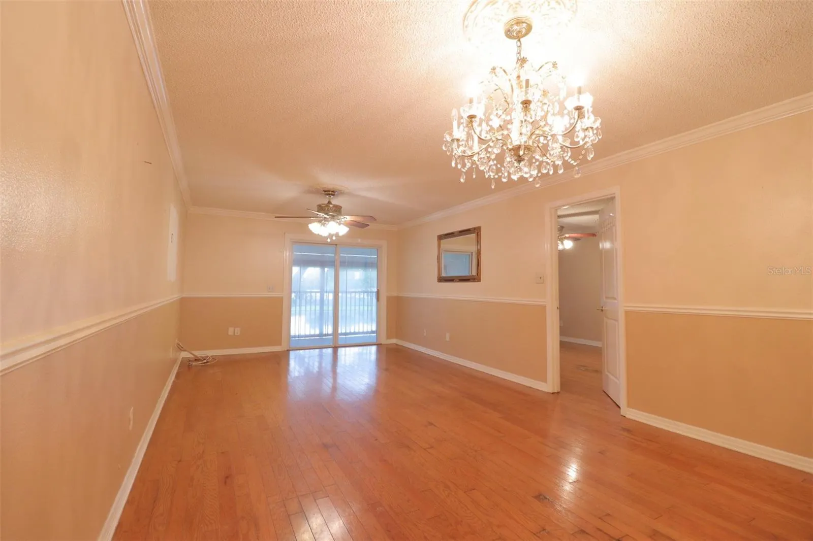 3821 N OAK DR #J22, #J22
