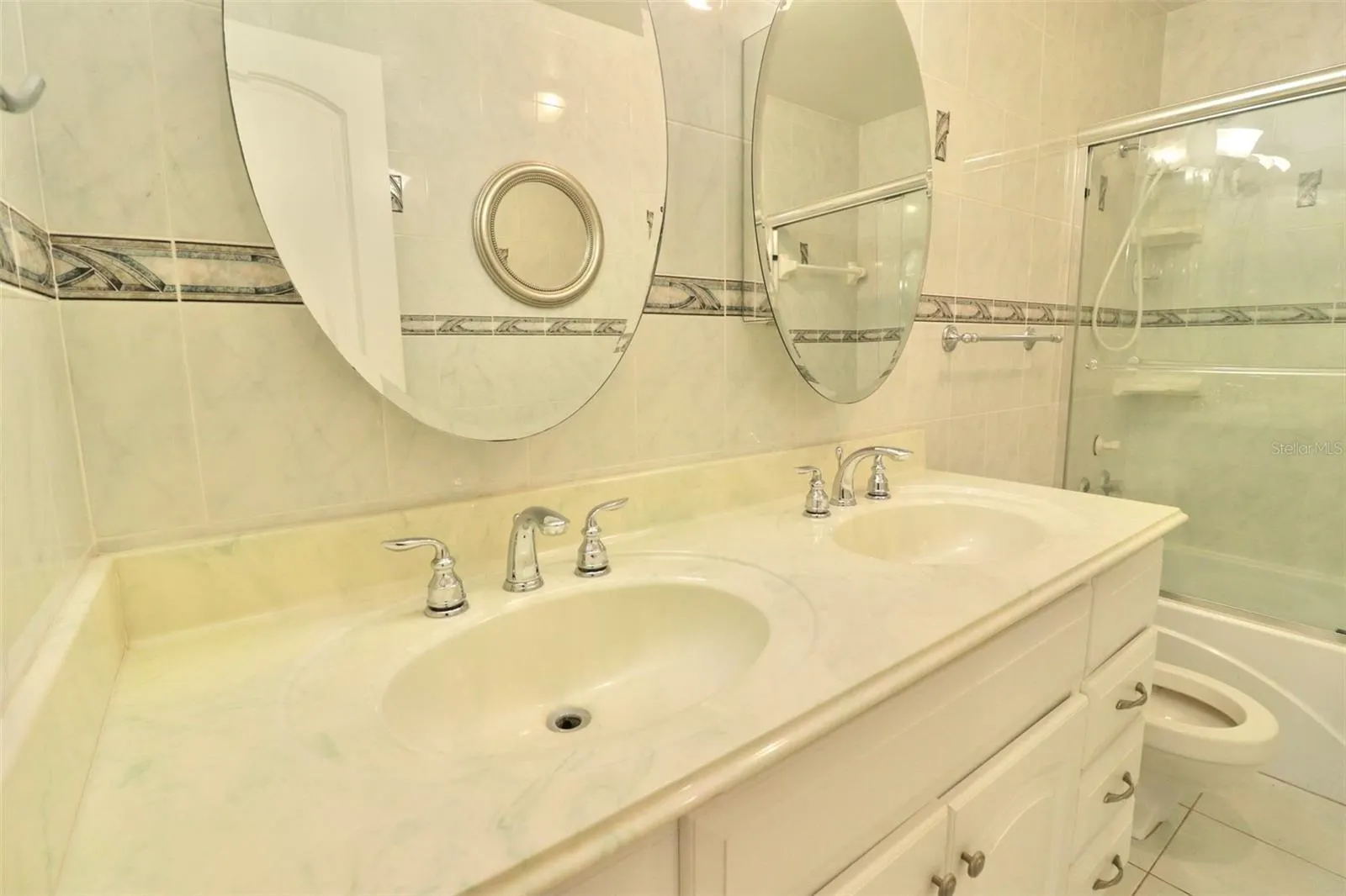3821 N OAK DR #J22, #J22