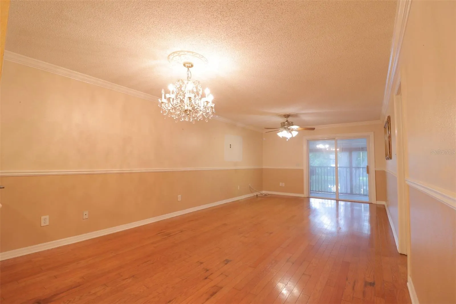 3821 N OAK DR #J22, #J22