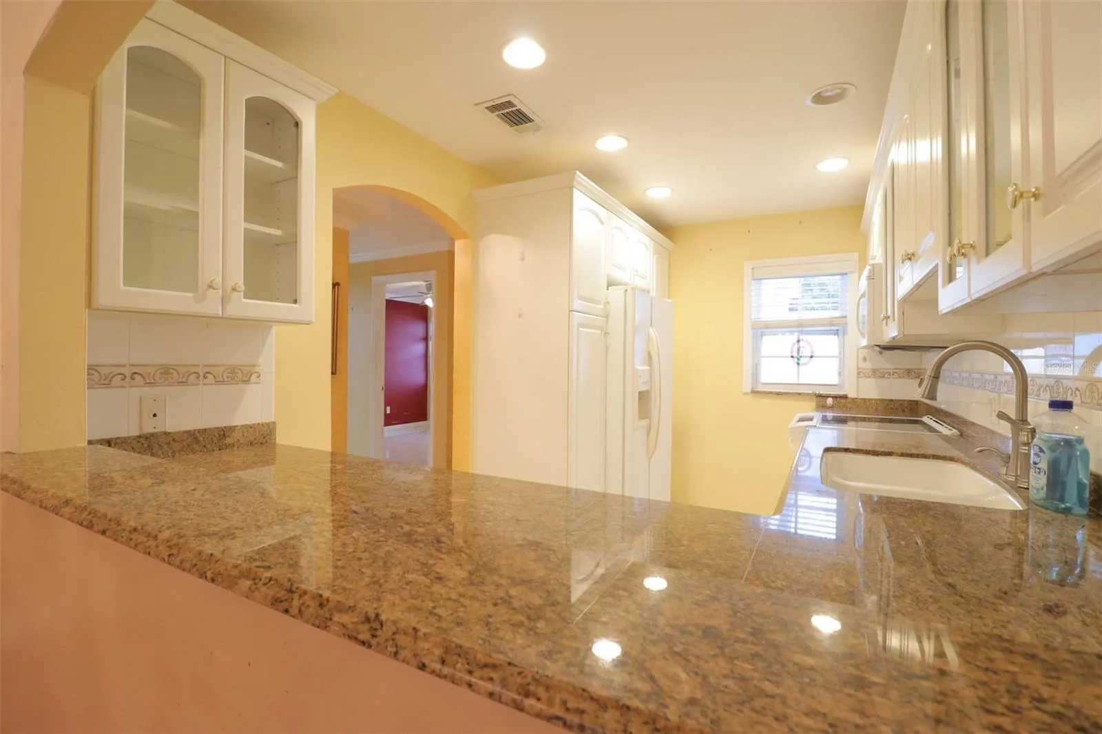 3821 N OAK DR #J22, #J22