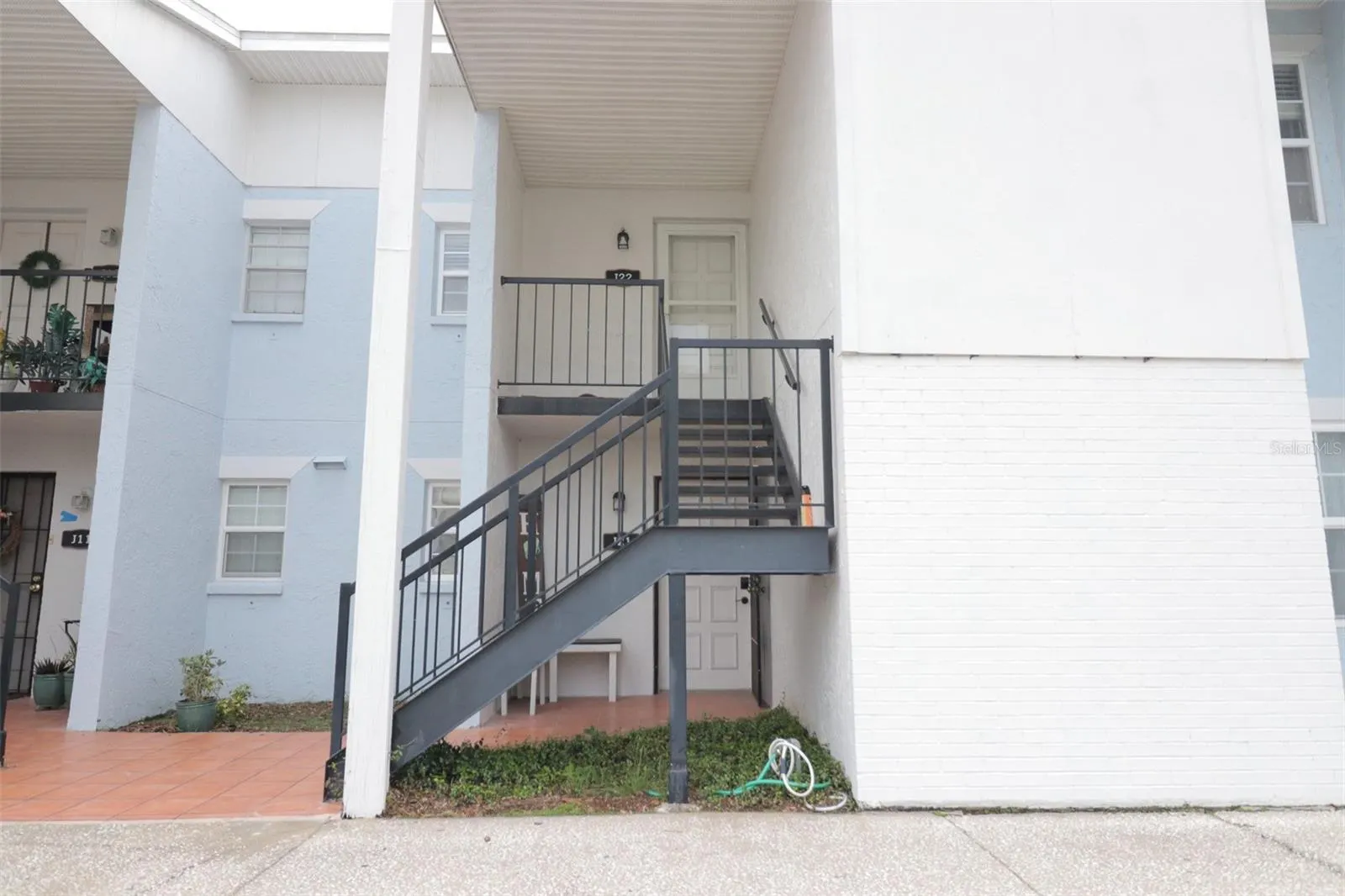 3821 N OAK DR #J22, #J22