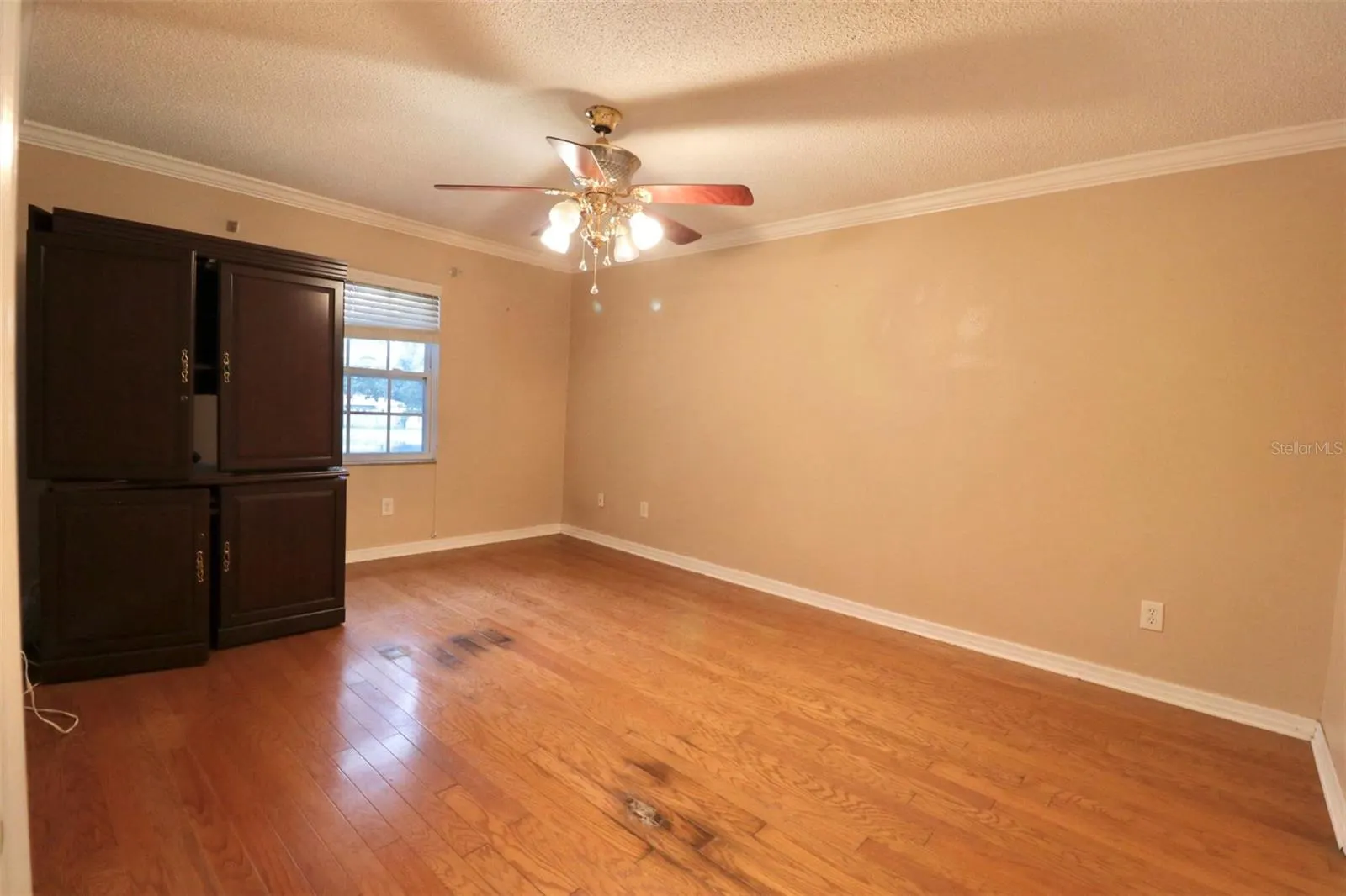 3821 N OAK DR #J22, #J22