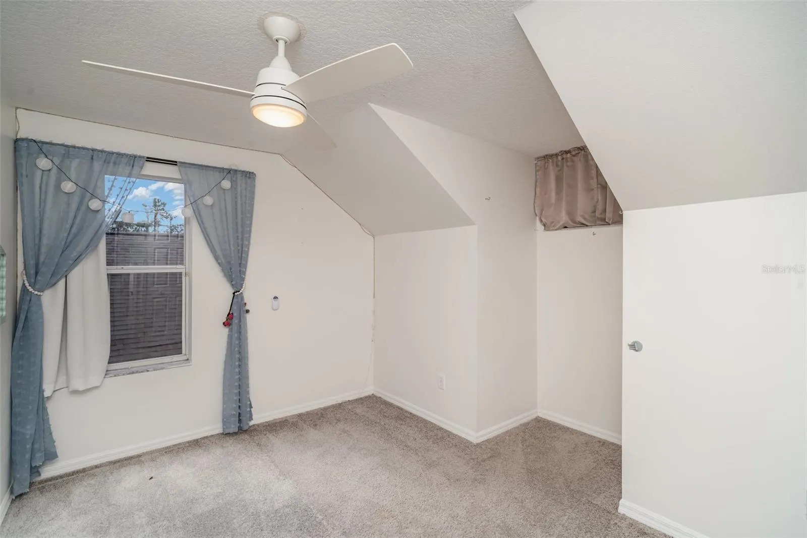 5865 MEADOWPARK PL