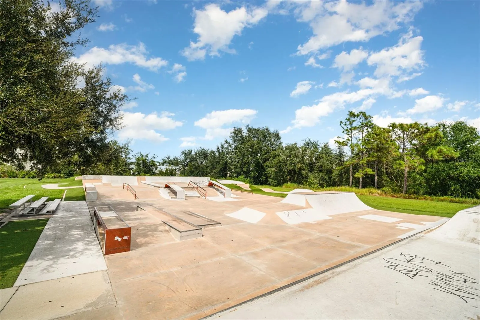 5865 MEADOWPARK PL