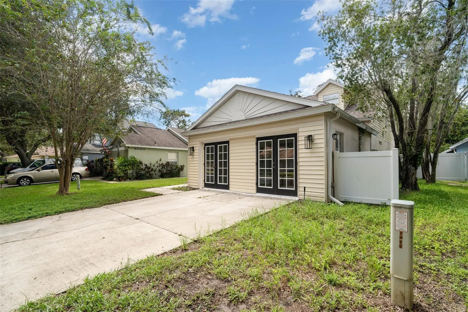 5865 MEADOWPARK PL
