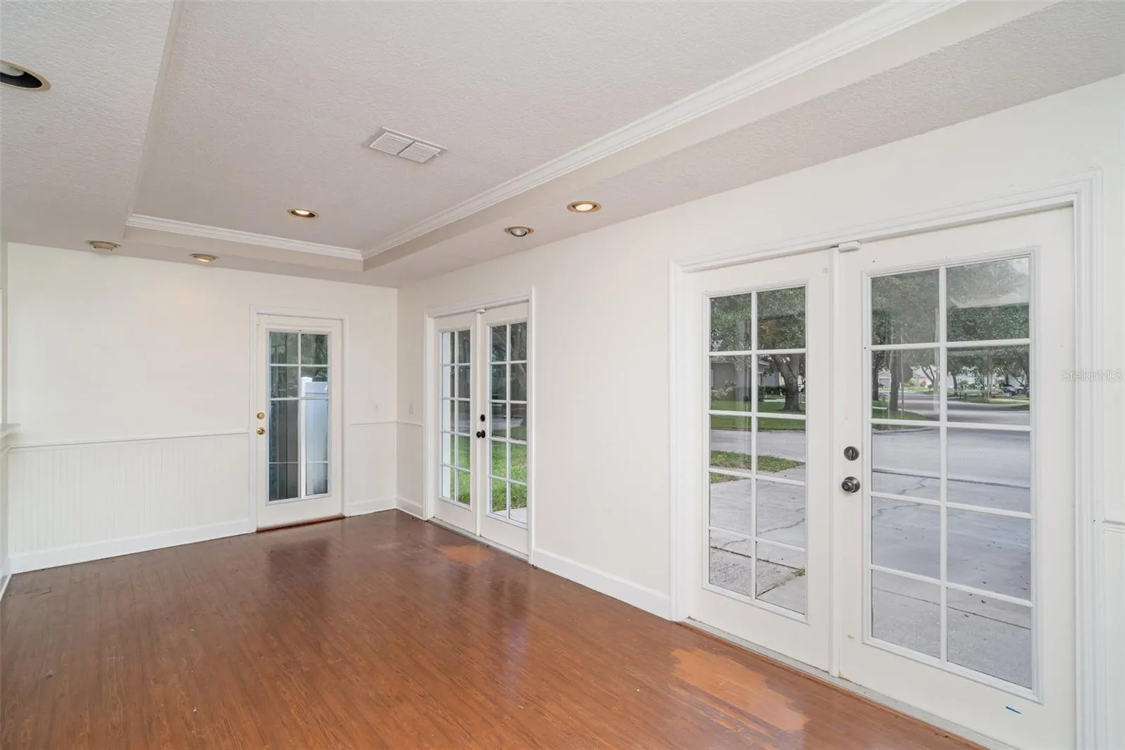 5865 MEADOWPARK PL