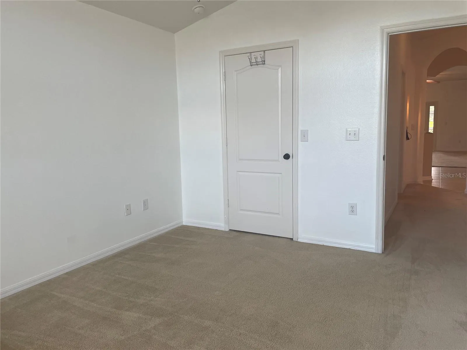 6117 GENTLE BEN CIR