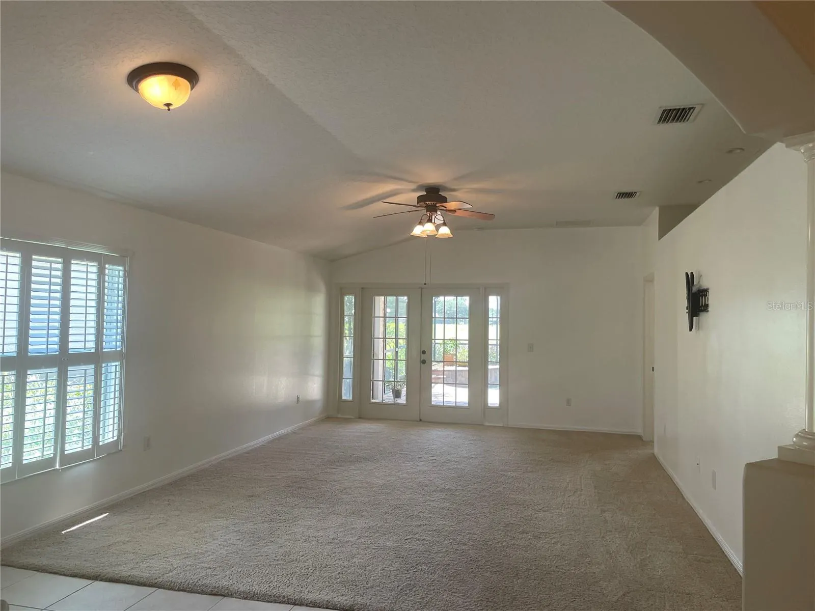 6117 GENTLE BEN CIR