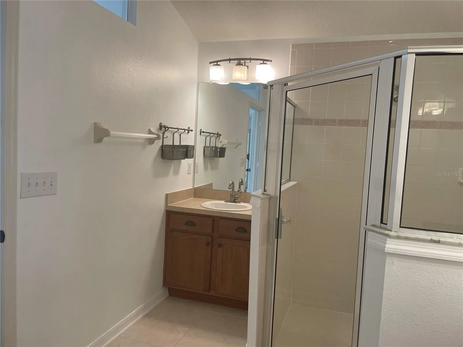 6117 GENTLE BEN CIR