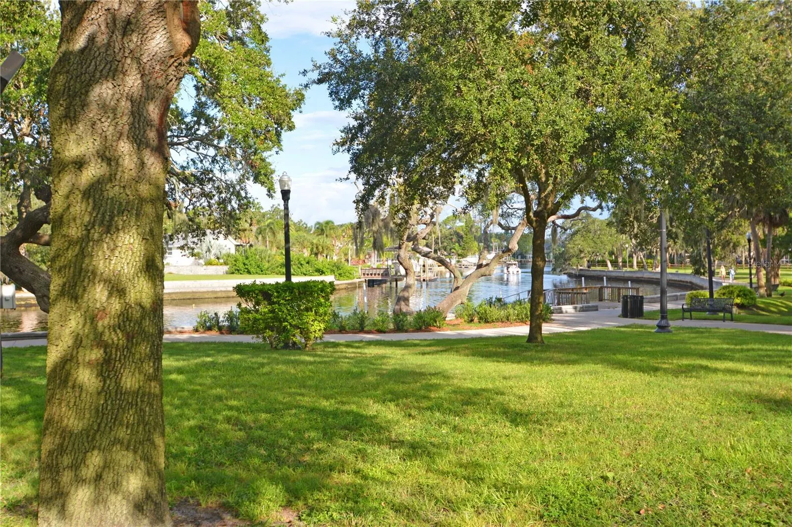 7369 ROYAL PALM DR