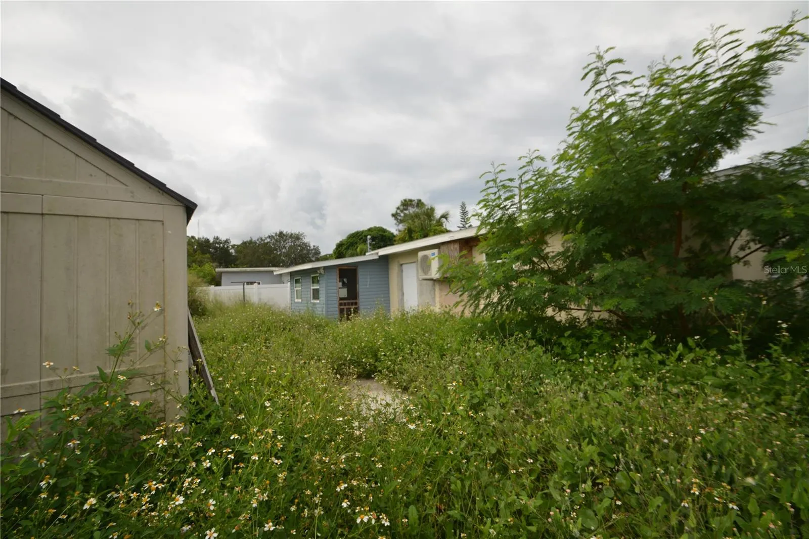 7369 ROYAL PALM DR