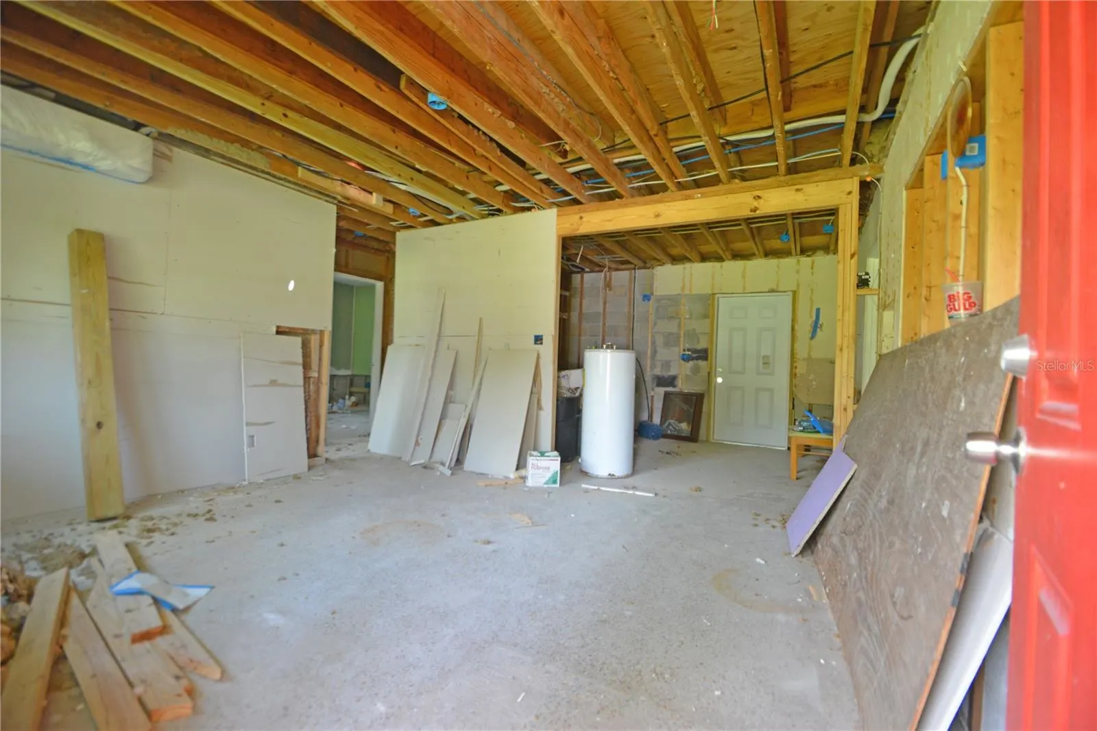 7369 ROYAL PALM DR