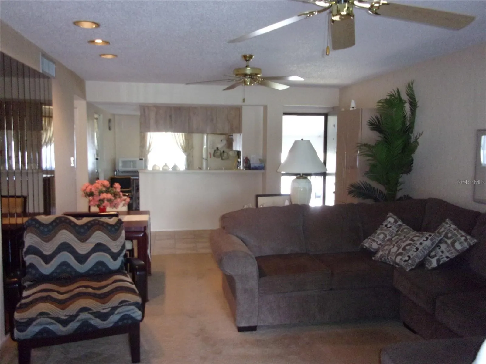216 CYPRESS LN