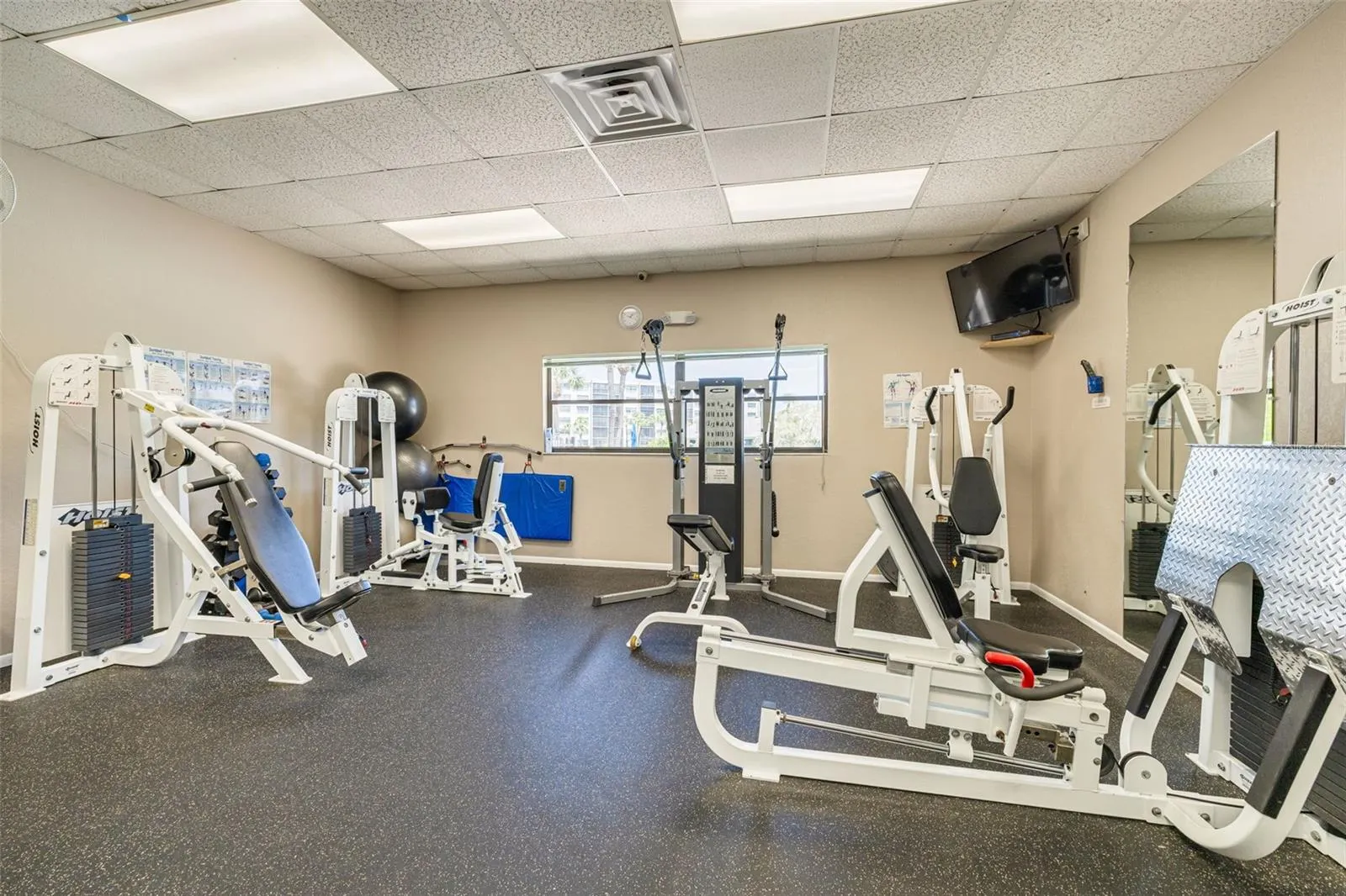 1324 PASADENA AVE S #402, #402