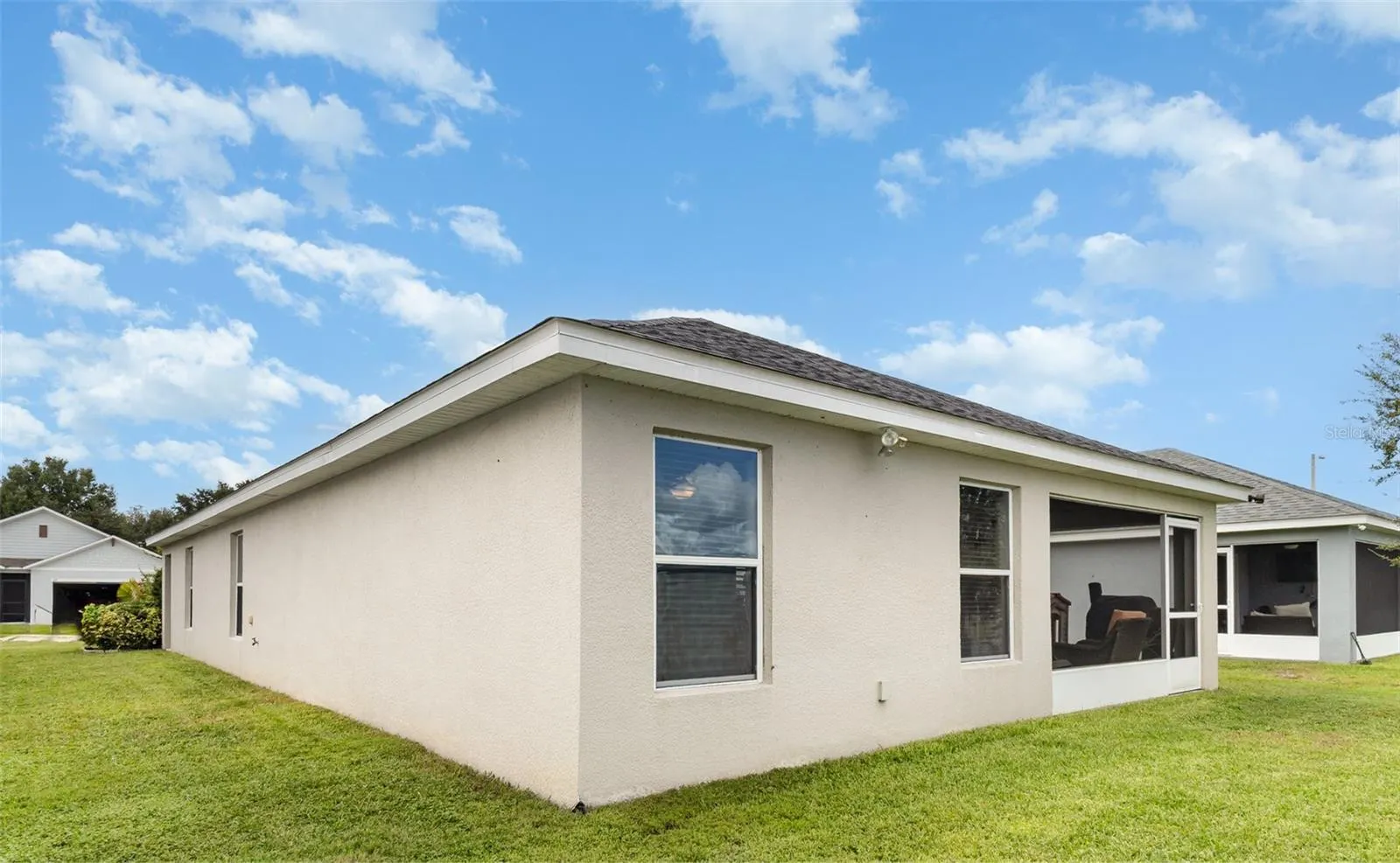 216 ST GEORGES CIR