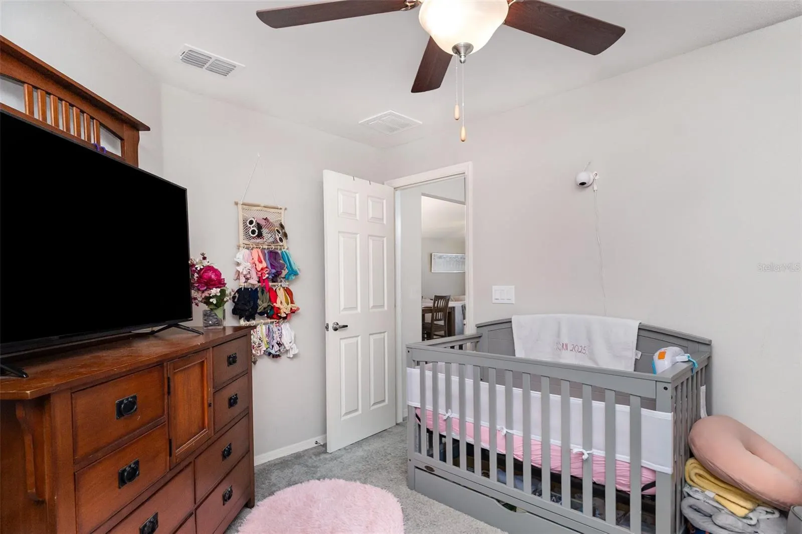216 ST GEORGES CIR