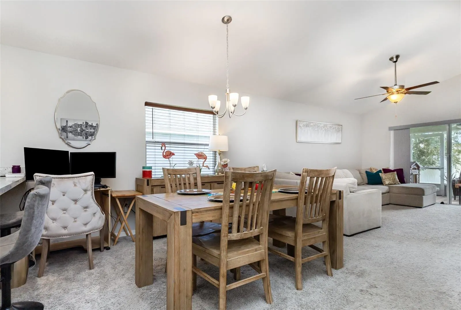 216 ST GEORGES CIR