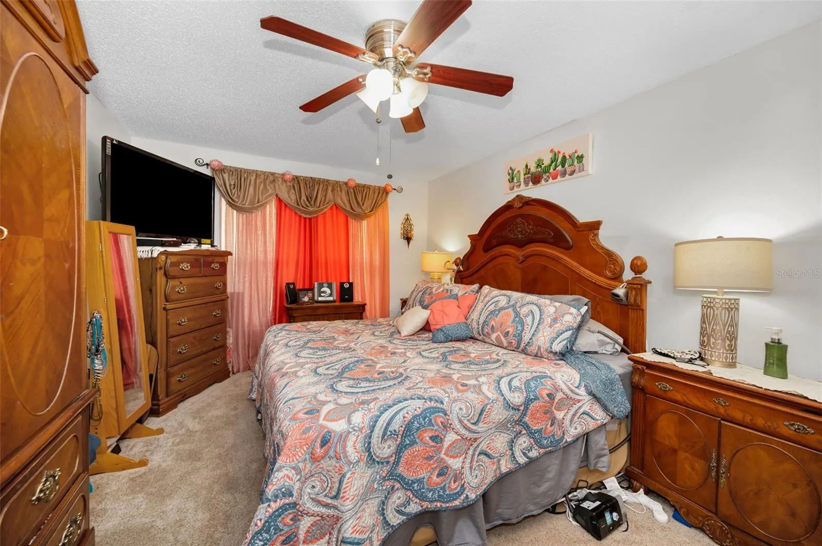 3233 CARRIAGE DR