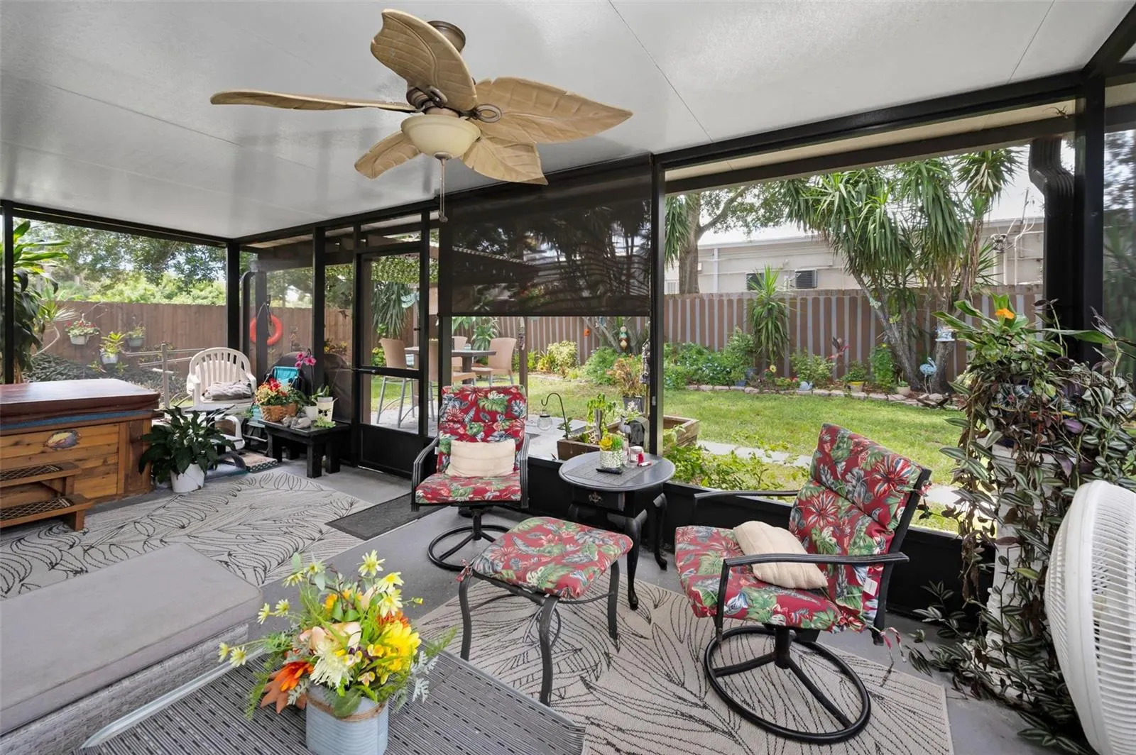3233 CARRIAGE DR
