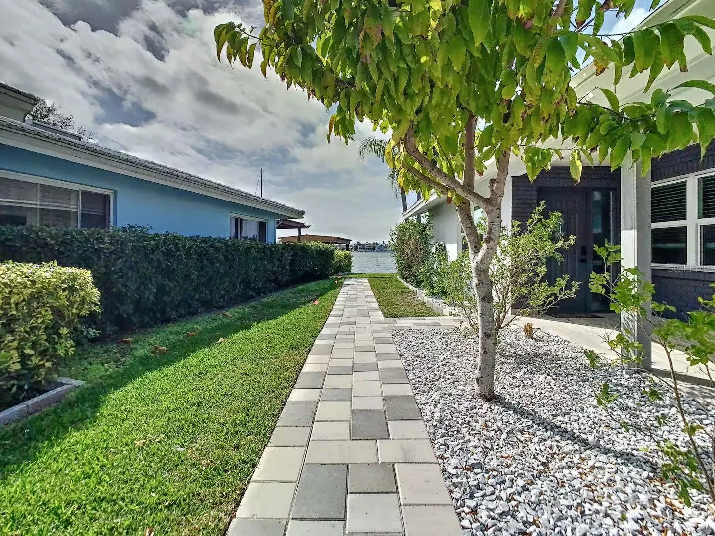 511 20TH AVE