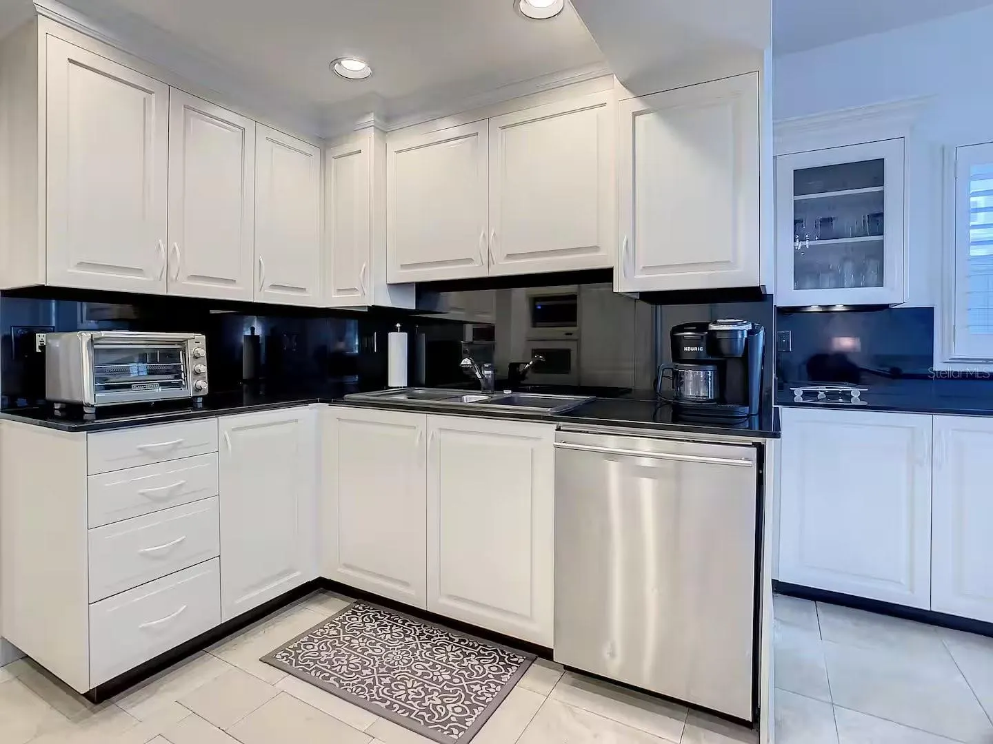 102 15TH AVE #1, #1