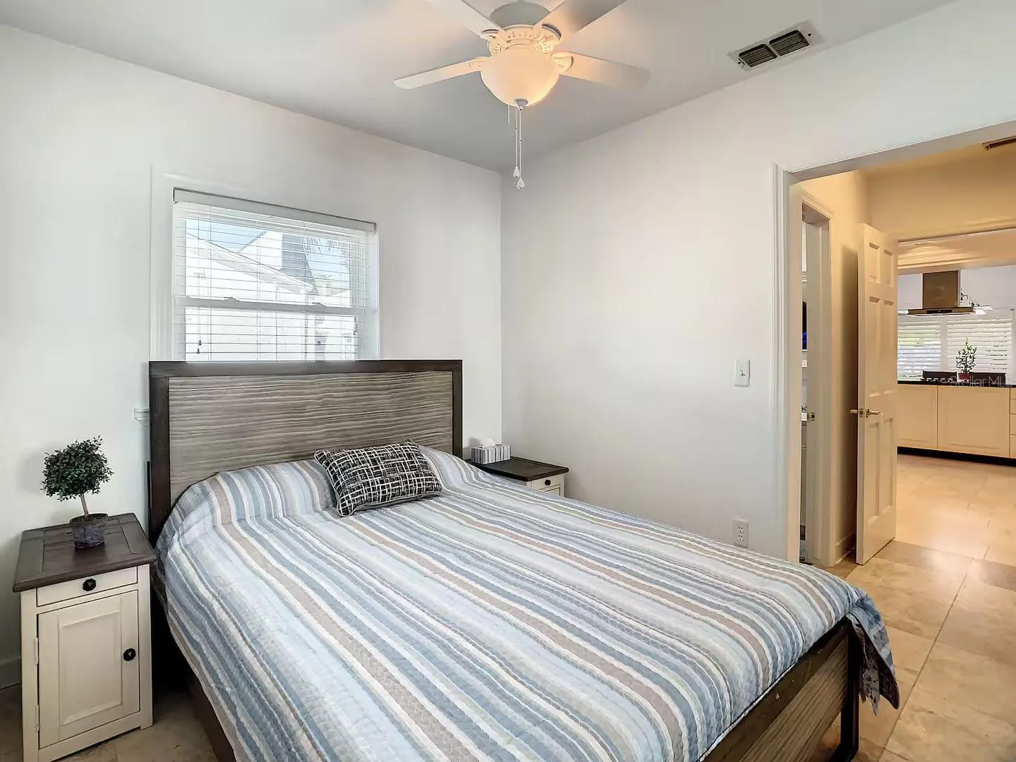 102 15TH AVE #1, #1