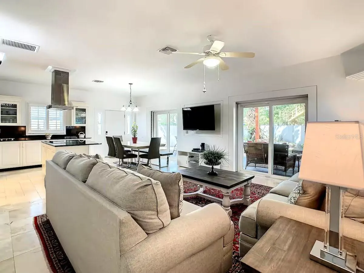 102 15TH AVE #1, #1