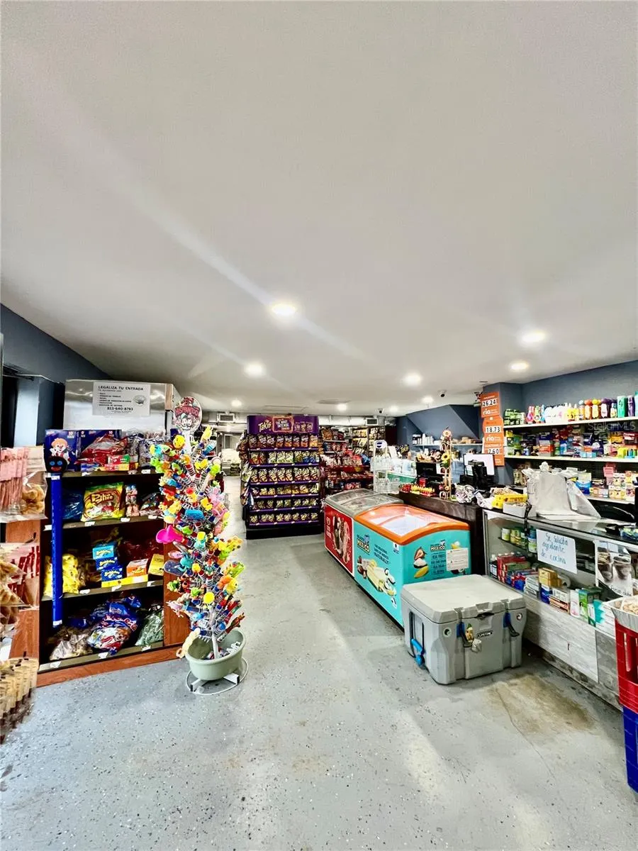 6101 SYMMES RD