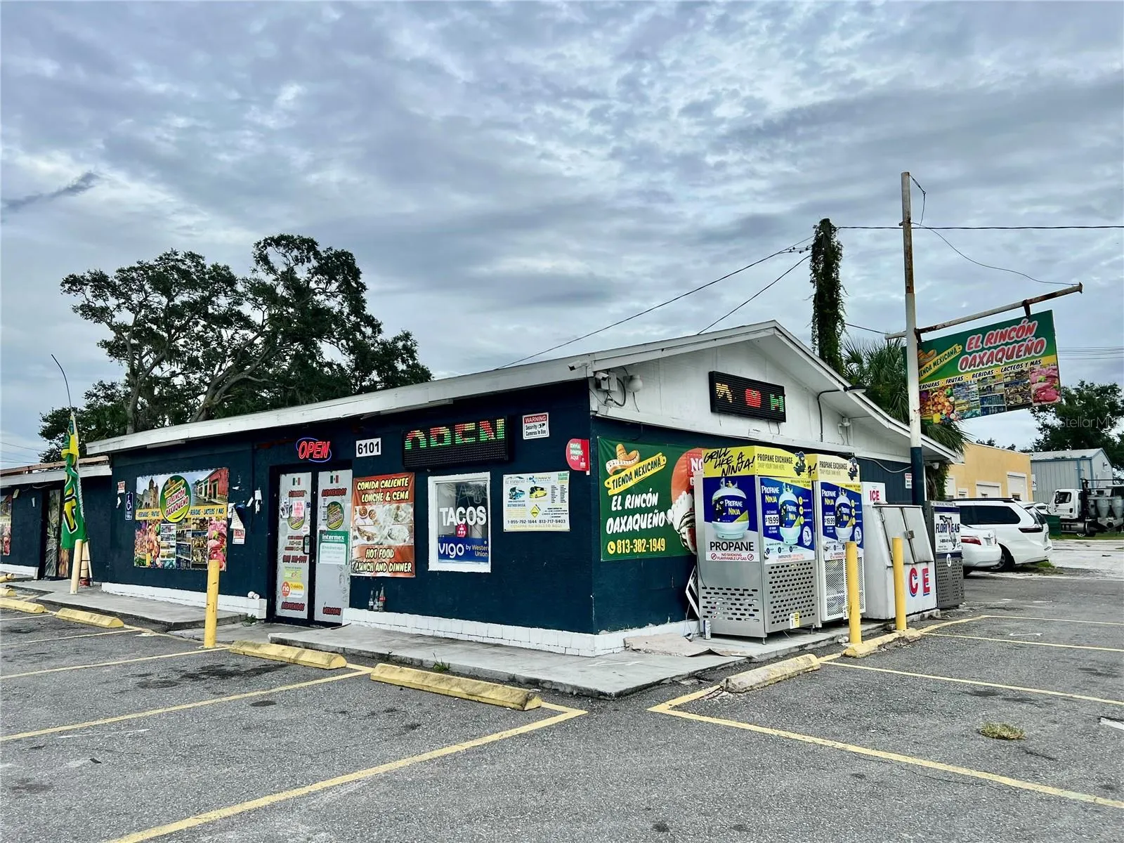 6101 SYMMES RD