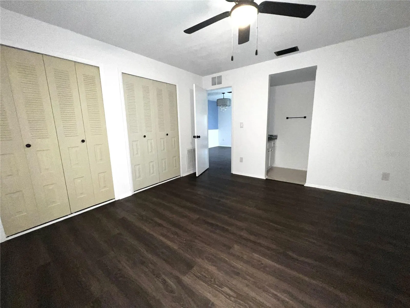 3608 OAK BARK LN