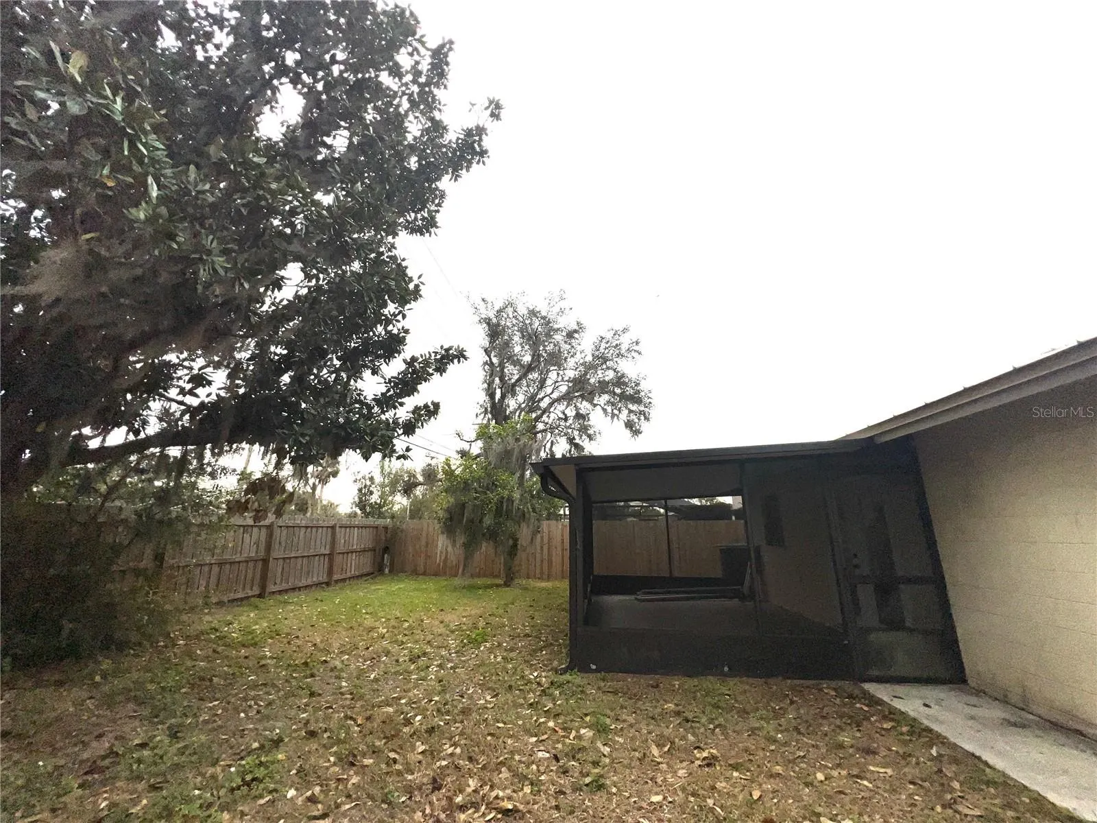 3608 OAK BARK LN