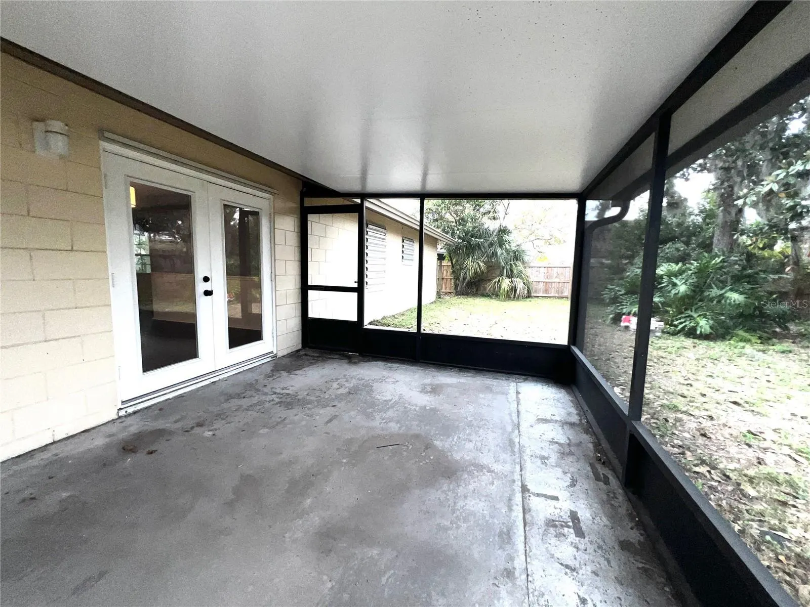 3608 OAK BARK LN