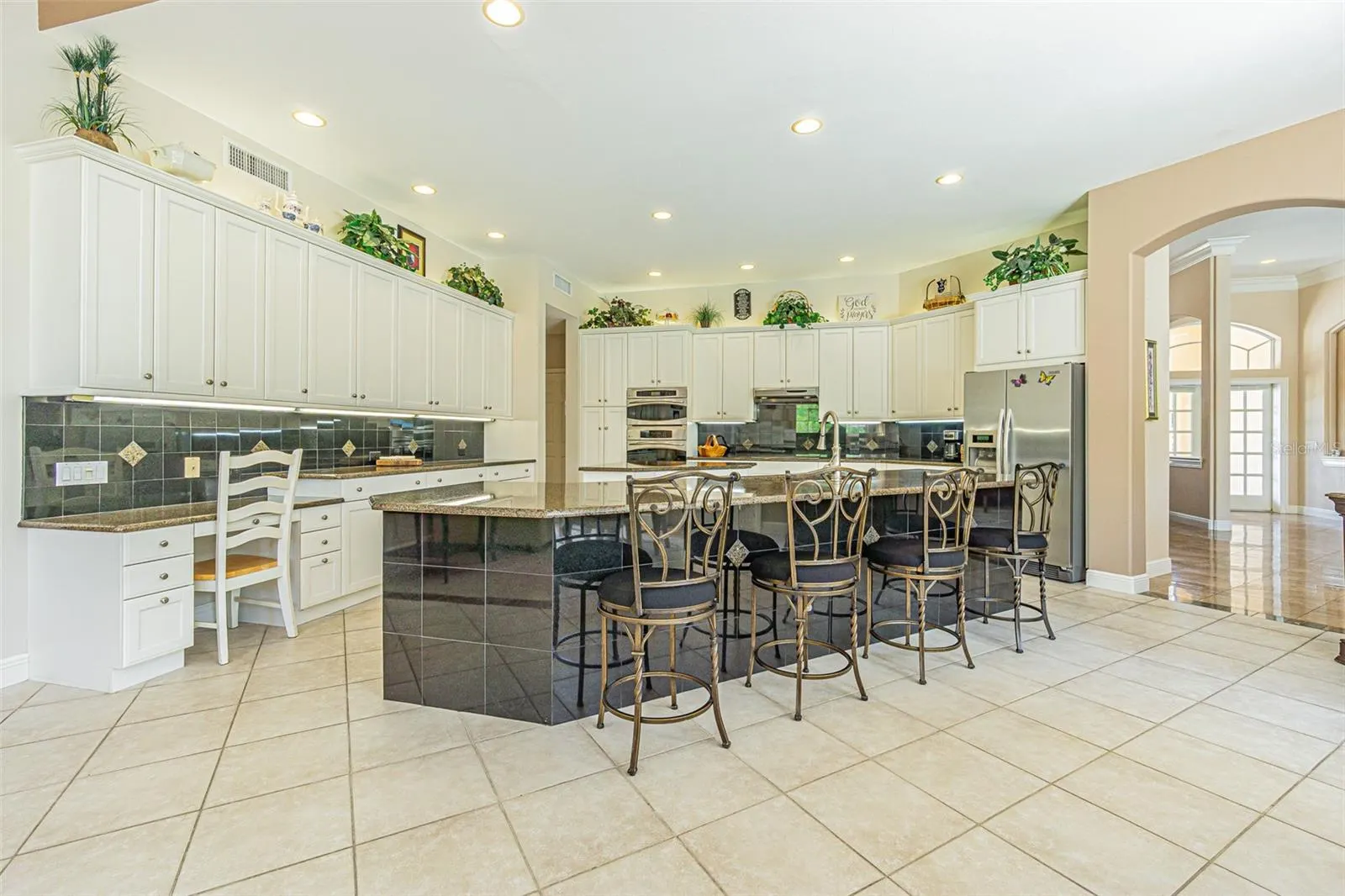 3550 JUSTIN DR