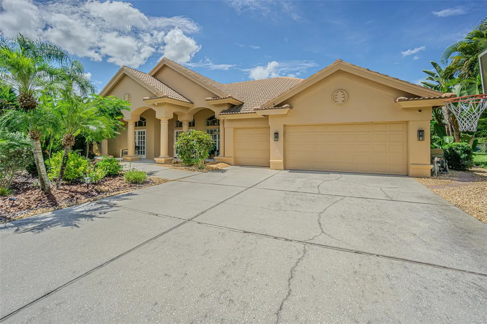 3550 JUSTIN DR