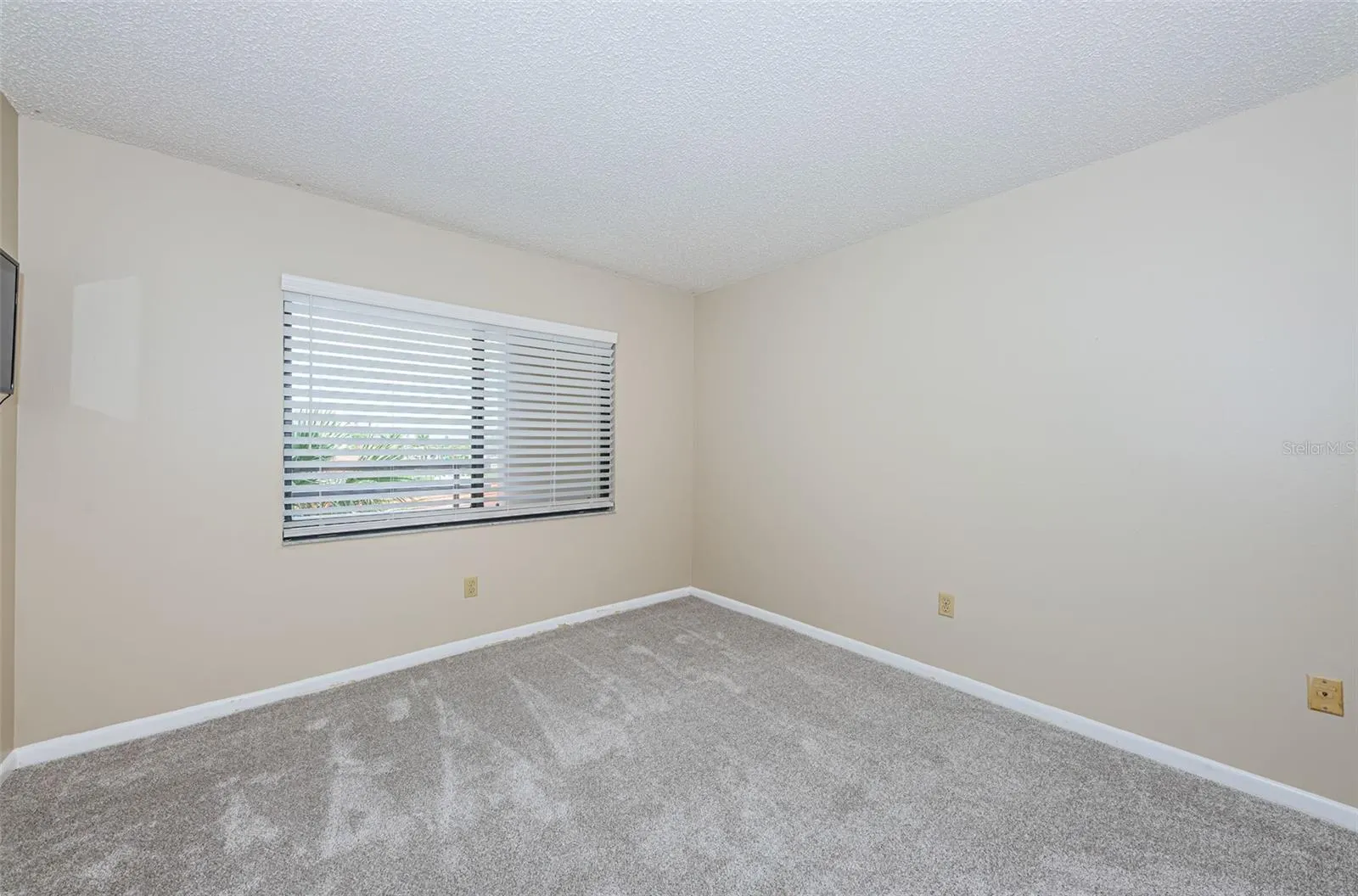 103 1ST ST E #208, #208