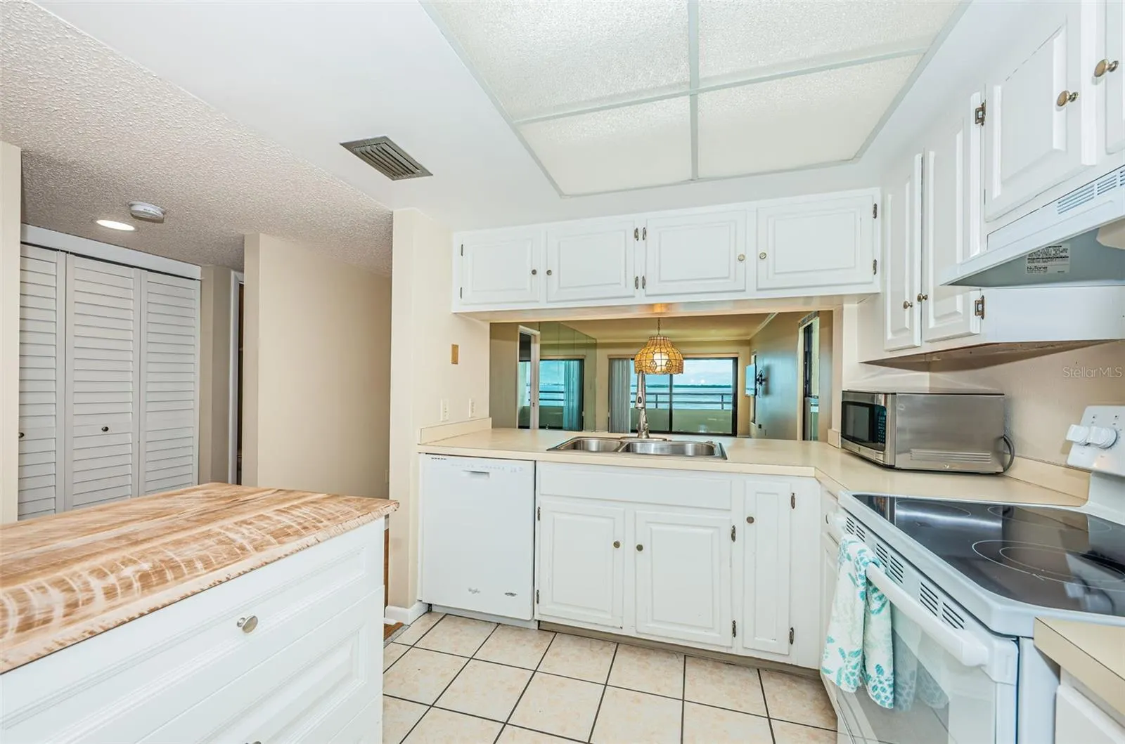 103 1ST ST E #208, #208