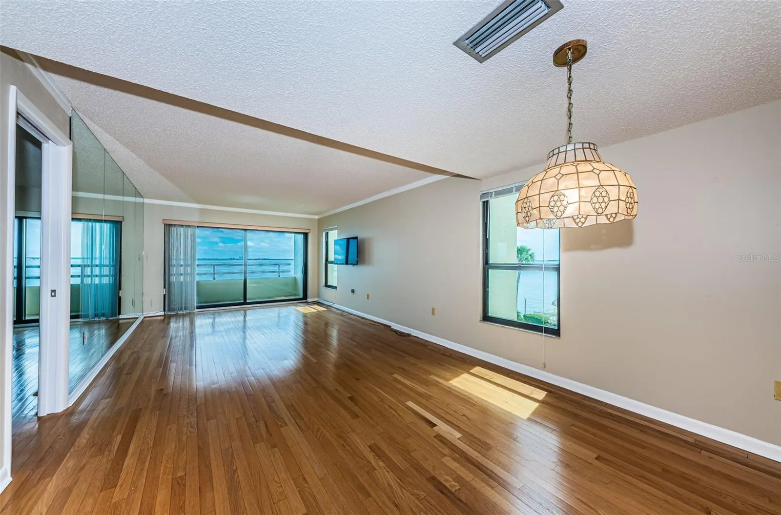 103 1ST ST E #208, #208